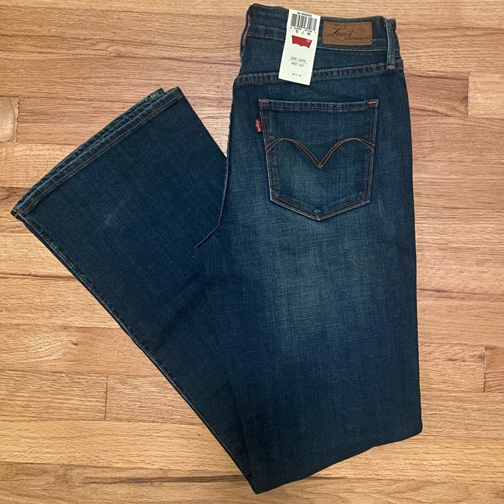 NWT Levi’s Demi Curve Classic Bootcut Jeans Size 8/29